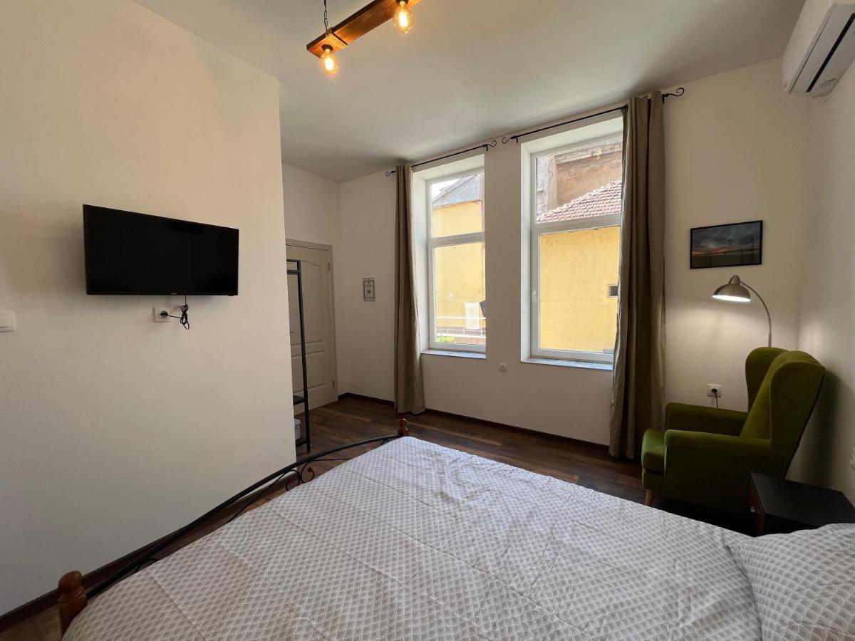 Prista Guest Rooms Ruse Exterior foto