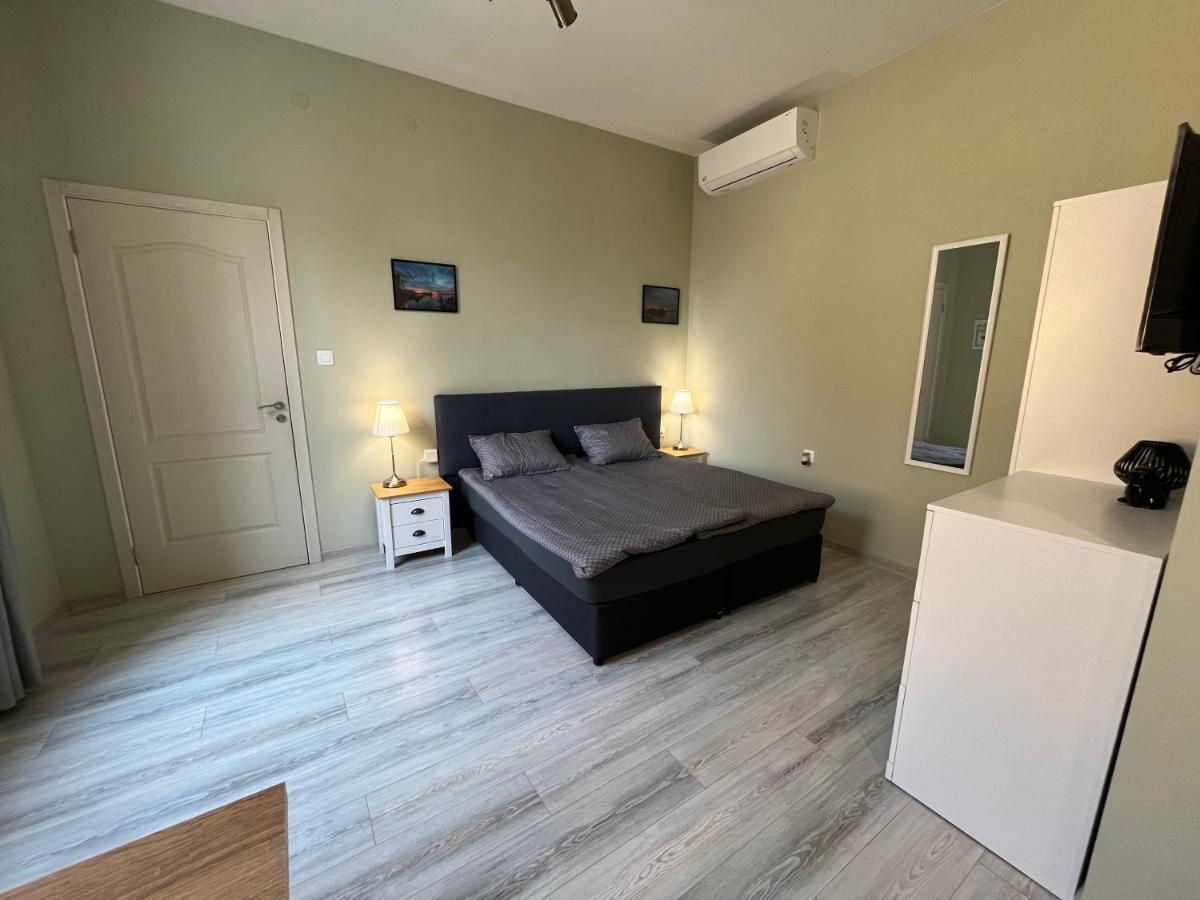 Prista Guest Rooms Ruse Exterior foto